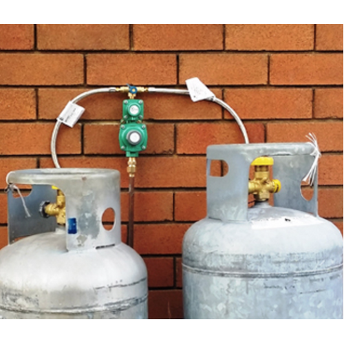Manual Changeover Rock Regulator with flexible hand wheel pigtails