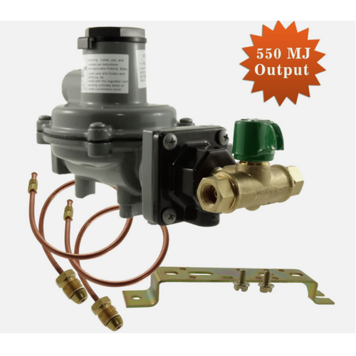 LPG Gas Regulator, 550 MJh Fisher Manual Change Over 2 x Pipes, and Bracket